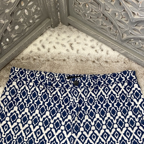 Banana Republic chino shorts size 8 blue white boho travel party euro summer - Picture 3 of 10